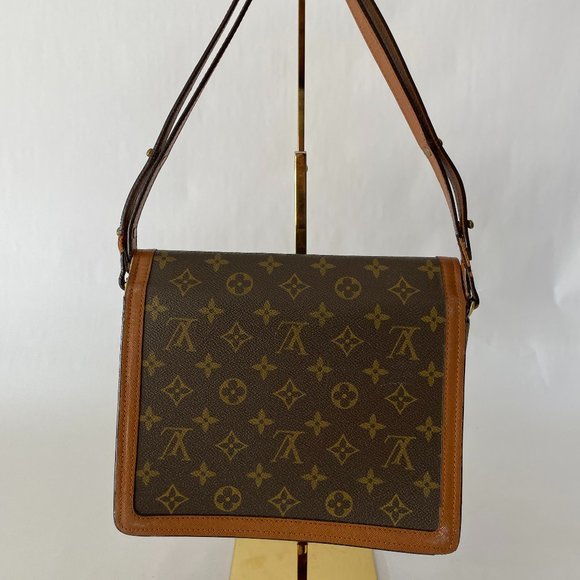 VNT Louis Vuitton Free Run Turnlock Purse - Picture 2 of 15